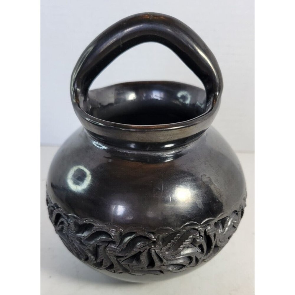 Dona Rosa Oaxaca Mexico Black Pottery Cut Out Handled Pot Signed 5-1/2" Tall